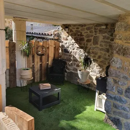 D'hotes La Storya 3*