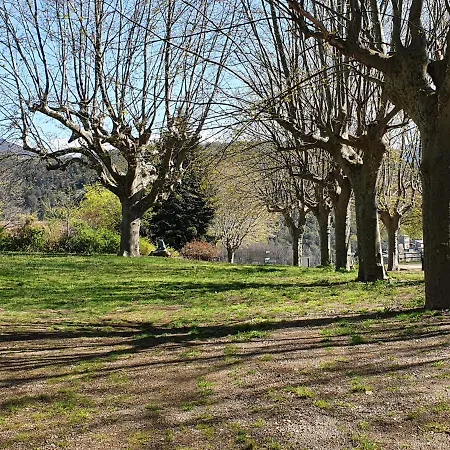 D'hotes La Storya