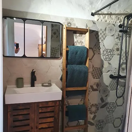 D'hotes La Storya 3* Meyras