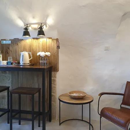 D'hotes La Storya Bed & Breakfast *