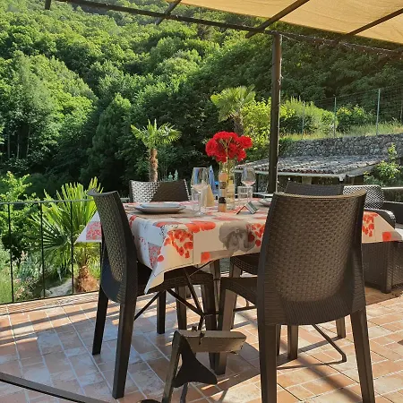 D'hotes La Storya 3*