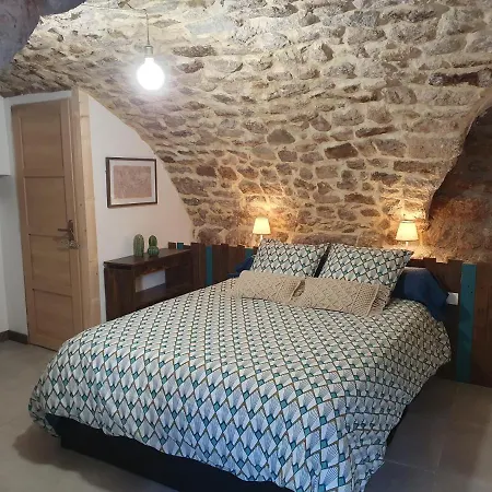 D'hotes La Storya * Meyras