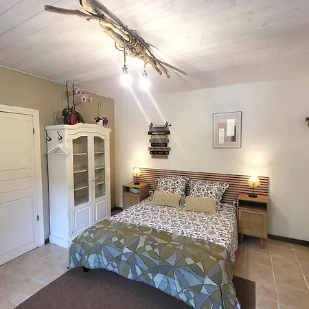 D'hotes La Storya Bed & Breakfast