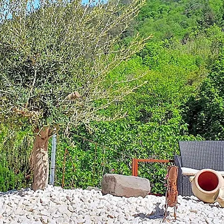 D'hôtes La Storya Alojamento de Acomodação e Pequeno-almoço Meyras